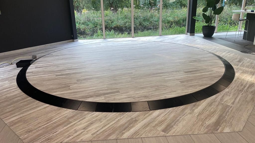 Draaischijf met houten toplaag